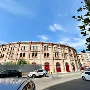 Baratos En Piso Familiar Compartido El Centro De La Ciudad Cerca De La Estacion De Autobuses Apartment